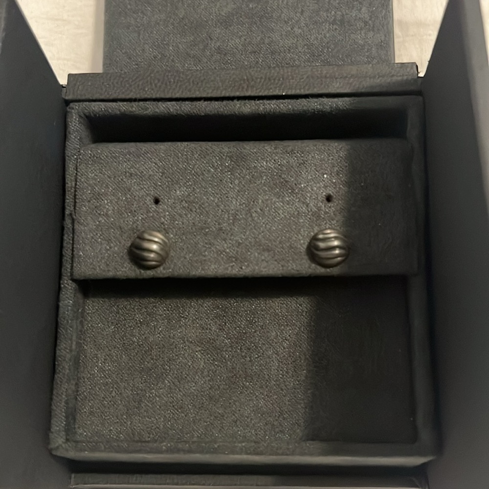 David Yurman black / Silver post earrings